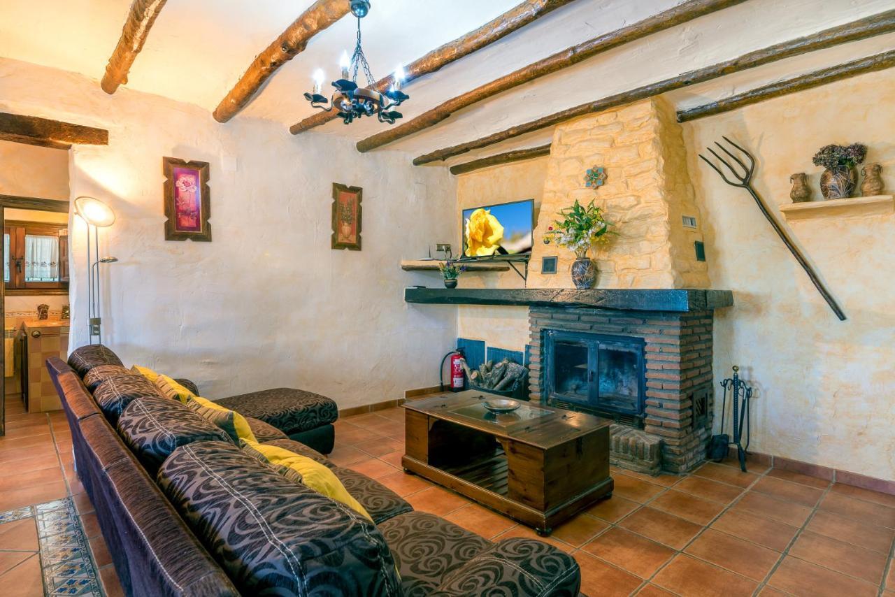 Cortijo La Loma De La Alpujarra Villa Pitres ภายนอก รูปภาพ