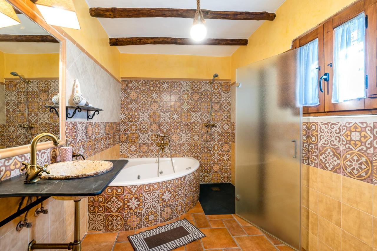 Cortijo La Loma De La Alpujarra Villa Pitres ภายนอก รูปภาพ