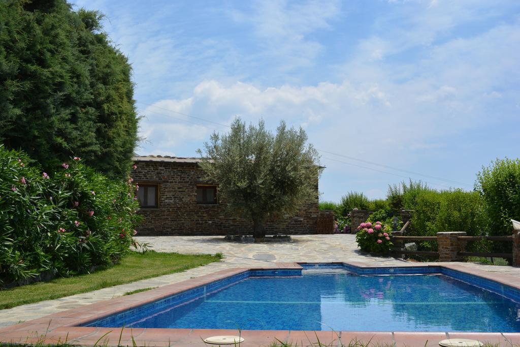 Cortijo La Loma De La Alpujarra Villa Pitres ภายนอก รูปภาพ