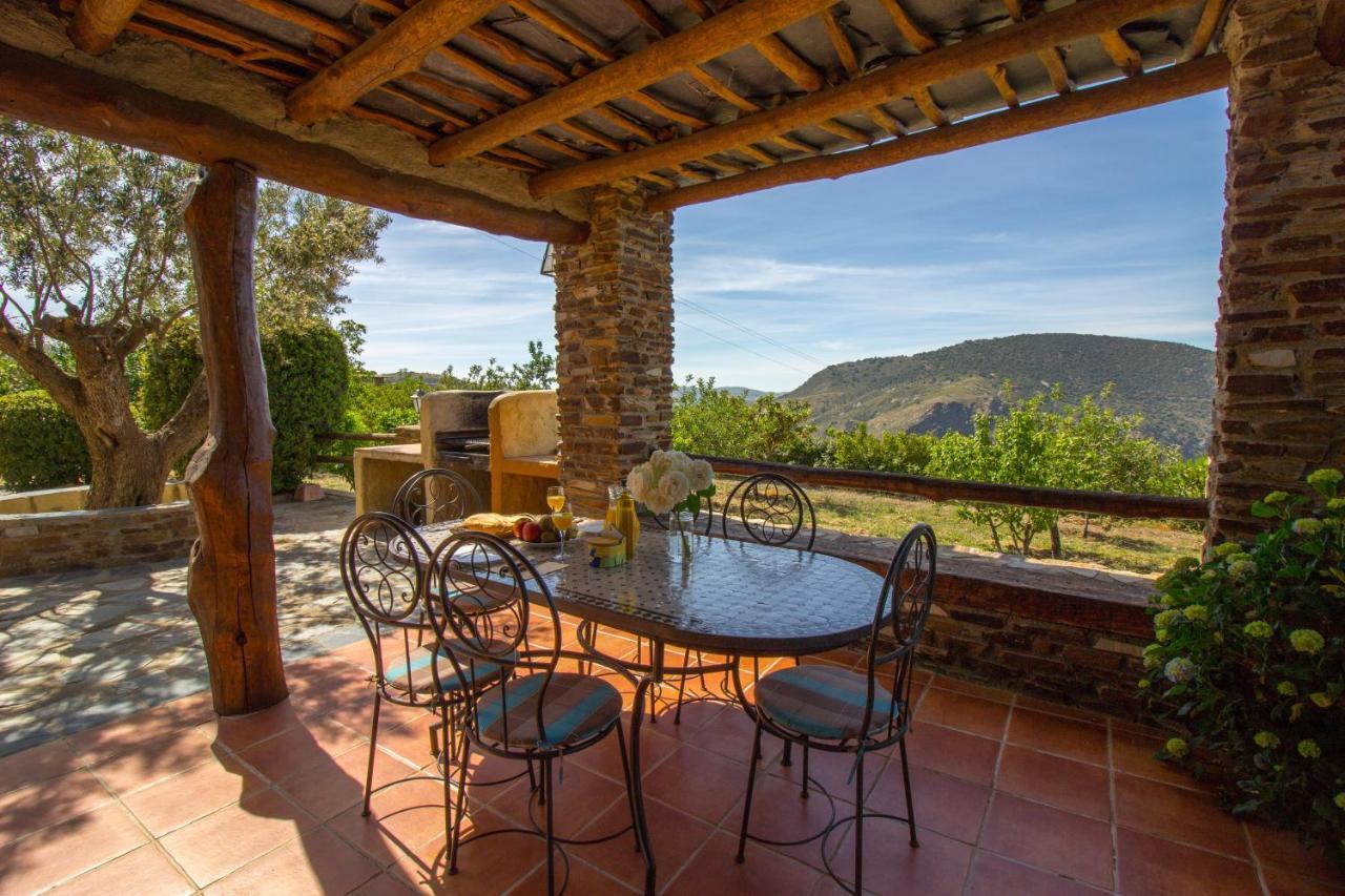 Cortijo La Loma De La Alpujarra Villa Pitres ภายนอก รูปภาพ