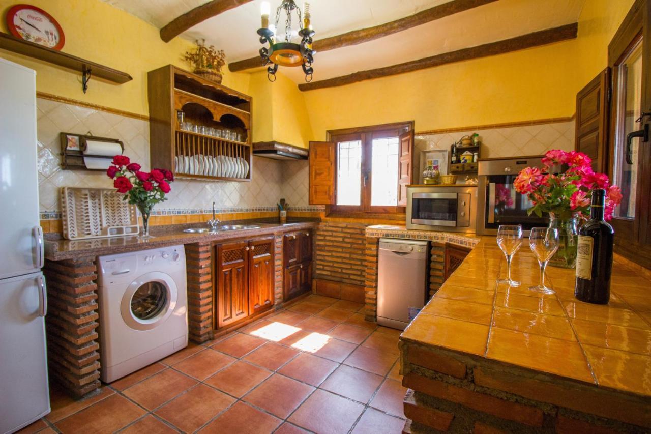 Cortijo La Loma De La Alpujarra Villa Pitres ภายนอก รูปภาพ